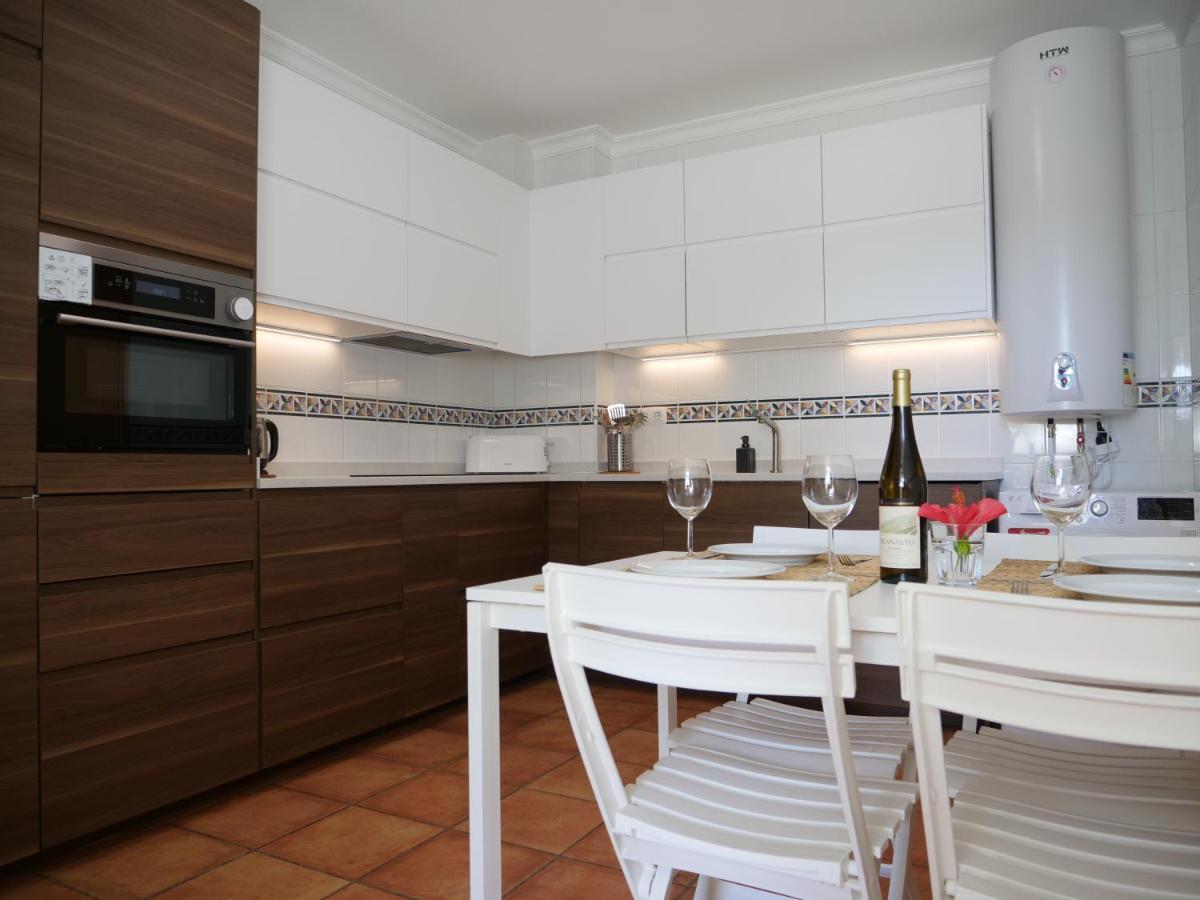 Spacious Apartment Near Porto De Mos Beach, Lagos. Eksteriør billede