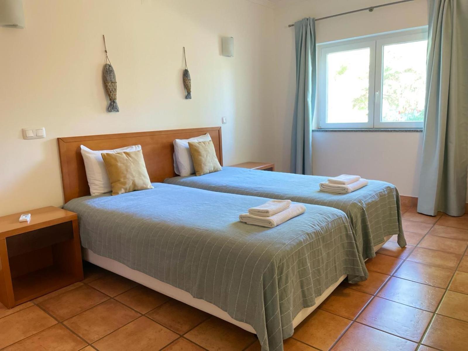 Spacious Apartment Near Porto De Mos Beach, Lagos. Eksteriør billede